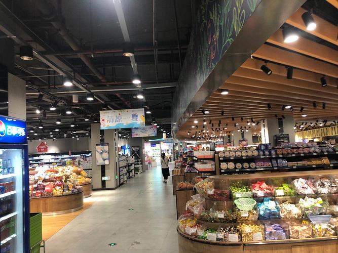 出租南湖区图书馆对面小区,主卧一间